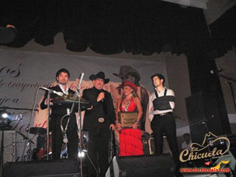 diarios_me_entrego_el_premio_cerro_de_la_silla