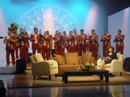 La Original Banda El Limón interpreta ''Que me digan loco''