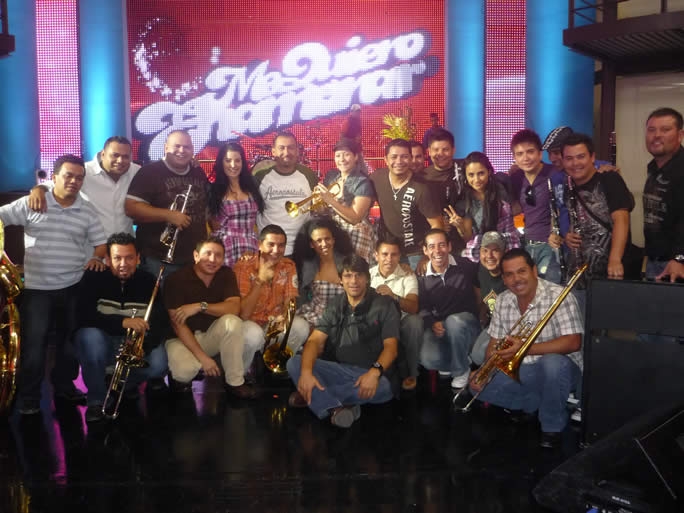 Al término del ensayo con las participantes, Rubén Galindo (productor) y Jordi Rosado (conductor) Al término del ensayo con las participantes, Rubén Galindo (productor) y Jordi Rosado (conductor)