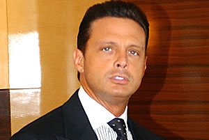 luis_miguel_121707_3001 luis_miguel_121707_3001
