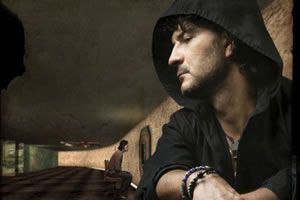 Ricardo_Arjona-5to_Piso-Frontal1 Ricardo_Arjona-5to_Piso-Frontal1