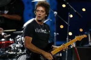 notichismes_2009_noviembre_cerati1