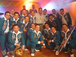 Con_el_productor_de_Soy_tu_duea_Nicandro_Daz Con_el_productor_de_Soy_tu_duea_Nicandro_Daz