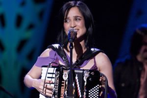 peep-this-julieta-venegas peep-this-julieta-venegas