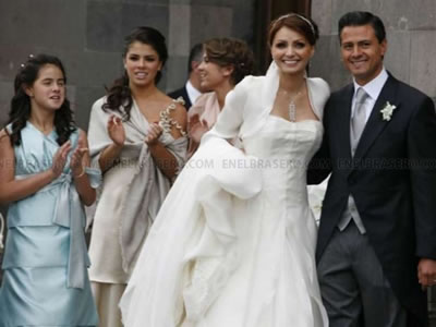 Boda-de-Angelica-Rivera-y-Enrique-Pena-Nieto-43-600x450