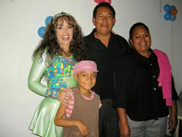 Con_Denisse_y_Sus_Paps_02