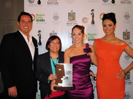 Twitter_-_Premios_Oye_12