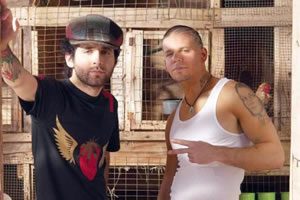 calle13-32 calle13-32