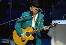 NO TIENE DERECHO A INSULTARME DE LA MANERA QUE LO HIZO: JOAN SEBASTIAN
