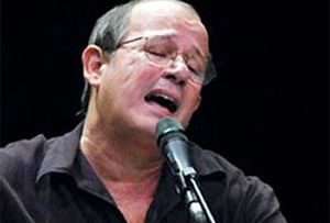 PIDE SILVIO RODRIGUEZ INTERNET GRATIS PARA EL TERCER MUNDO 12983627629-250x2711