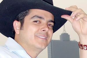 notichismes_2011_Febrero_josejulian1