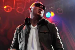 pitbull-dancing1 pitbull-dancing1