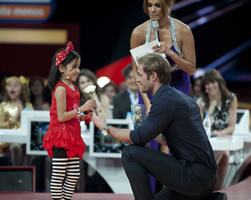 William_Levy_se_declara_admirador_de_la_Pequea_Gigante_Ana_Celeste_quien_es_fan_del_actor_copy