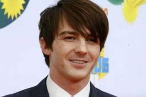20110715_13_43_DrakeBell_reuters1 20110715_13_43_DrakeBell_reuters1