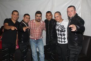 BUITRES_Y_MIMOSO BUITRES_Y_MIMOSO