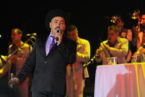 Lupillo_Rivera_tuvo_espectacular_cierre Lupillo_Rivera_tuvo_espectacular_cierre