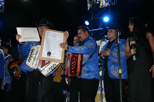 4.-_La_proclama_del_estado_de_Nevad_20_de_abril_Dia_de_Los_Huracanes_del_Norte
