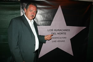 8.-_Chuy_orgulloso_por_tan_emotivo_homenaje