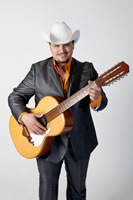 Jos_Luis_Esquivel_Bajo_sexto_y_3a_voz