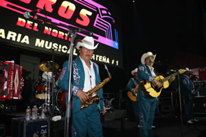 Los_Rieleros_del_Norte_en_Texas_y_Kansas_041