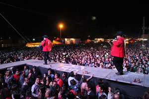 4.-_CHUY_Y_LUPILLO_EN_LA_PASARELA_DEL_EXITO
