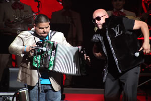 Lupillo_Rivera_en_el_Teatro_Nokia_107