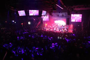 Escapade_2001_en_Dallas_a_reventar