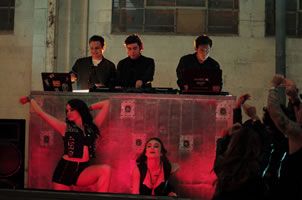 FOTO_3BALL_video_la_nocheH_2_ch FOTO_3BALL_video_la_nocheH_2_ch