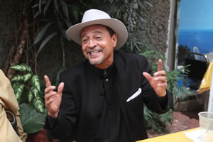Matias_Romero_cantautor_1