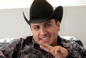 julion-alvarez1 julion-alvarez1
