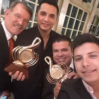 FOTO_ARROLLADORA_lo_nuestro_2015_3
