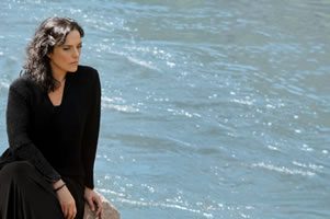 CECILIA TOUSSAINT ESTRENA FARO EL 27 DE SEPTIEMBRE c090a372 c405 4841 a39c f7635e5213e41