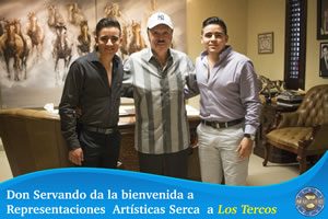 DON SERVANDO CANO DA LA BIENVENIDA A LOS TERCOS A REPRESENTACIONES ARTISTICAS SERCA Tercos bienvenidos