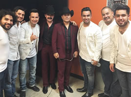 suenatron y tucanes