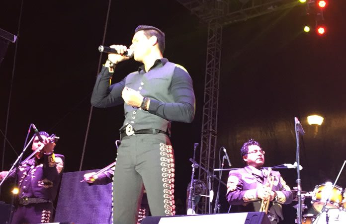 ¡LAS MUJERES DE NEZA PEGARON EL GRITO CON DAVID VARGAS!