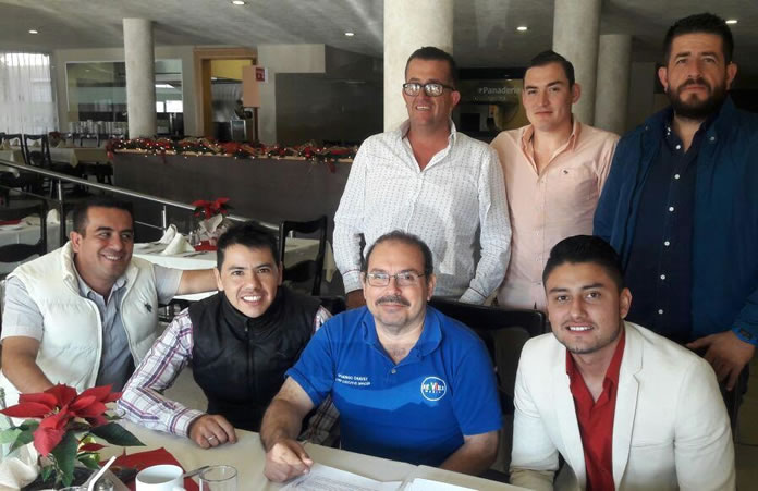 LA MEJOR BANDA DE JALISCO FIRMA CONTRATO CON REMEX MUSIC