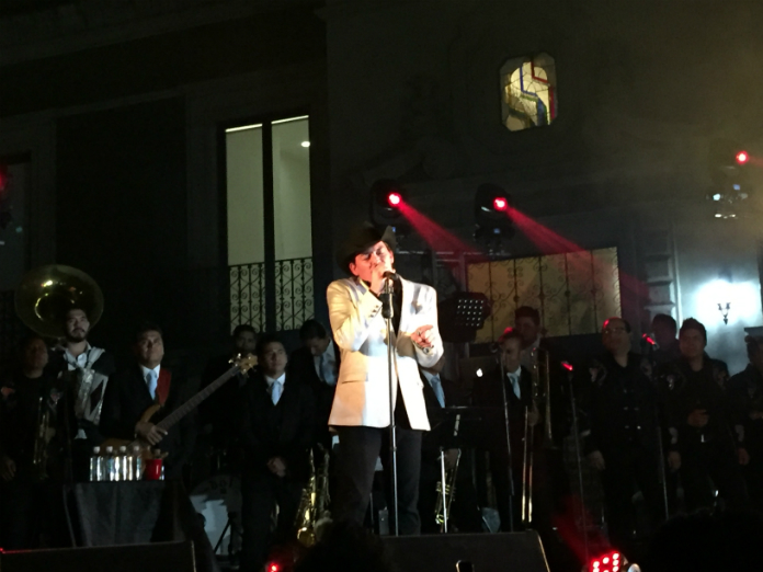 ¡JOSE MANUEL FIGUEROA PRESENTO SU DISCO “NO ESTAS TU”!