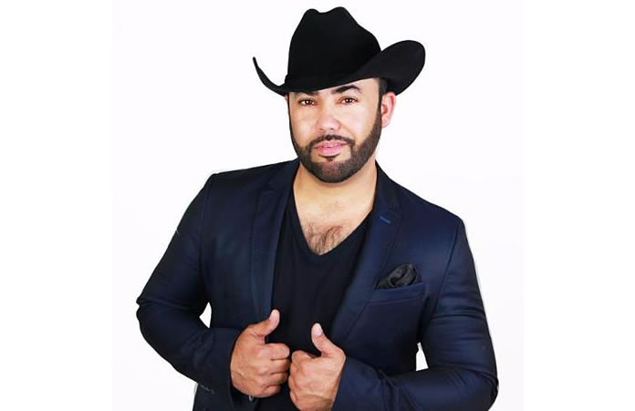 ROGELIO MARTINEZ-696X451