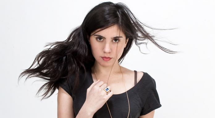 sin_etiquetas_javiera_mena