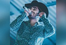 JOSS FAVELA CAMINA continúa su camino al éxito
