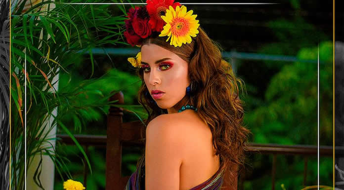 Portada Adriana Rios - La Cigarra