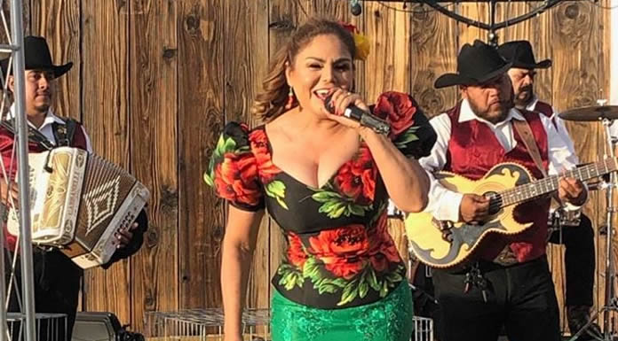 Adela Fernández La Gallera