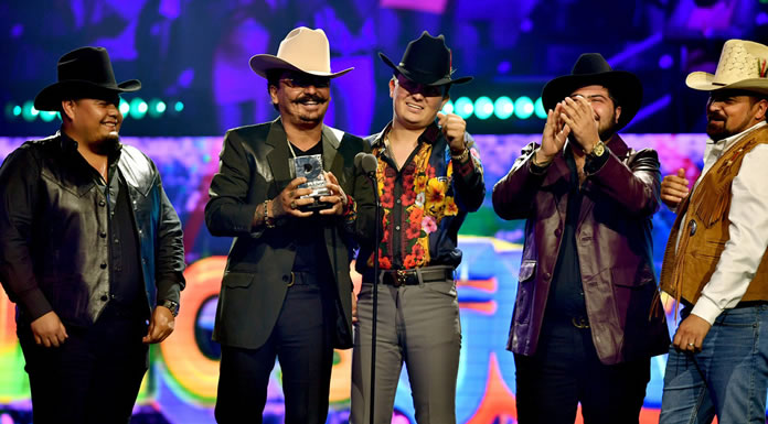 Premios_Juventud_2021_Show_WvbMUD2RNN0x
