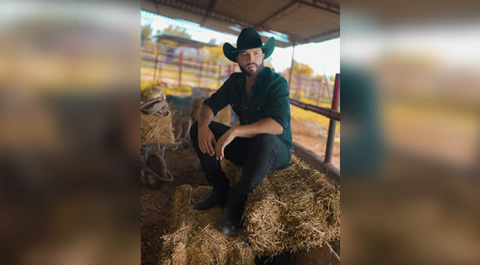 LEONARDO AGUILAR etrena “POR ESO TÚ”