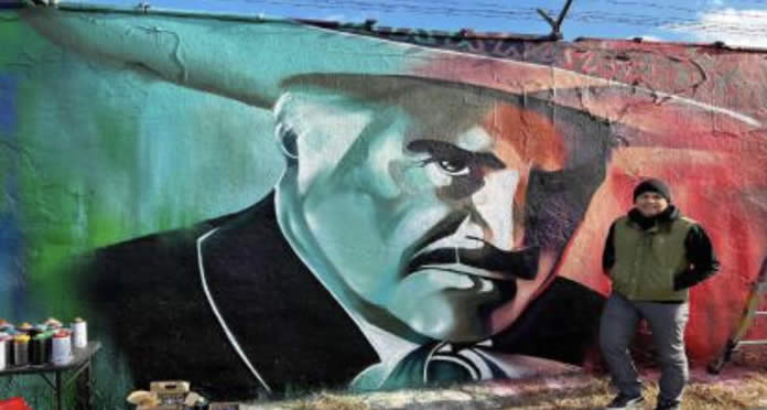 ¡MURALES DEDICADOS A DON VICENTE FERNÁNDEZ!