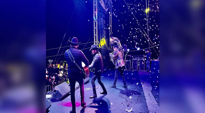 LOS PLEBES DEL RANCHO DE ARIEL CAMACHO tuvieron un gran cierre de año