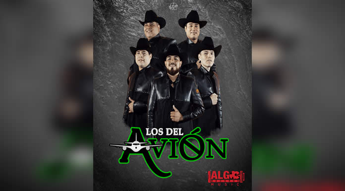 TRAJE-NEGRO-CON-FONDO