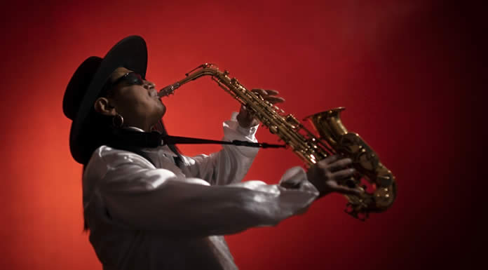 Familia de SAX acusa a MALDITA VECINDAD por mentiras y traiciones