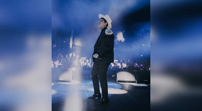ADRIEL FAVELA ofreció espectacular presentación en el FESTIVAL TECATE PA’L NORTE de MONTERREY