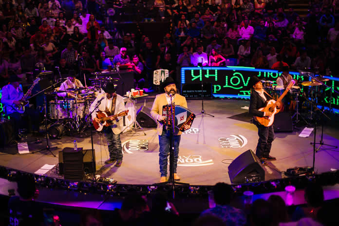 INTOCABLE causa euforia durante el segundo de los tres conciertos que ofrecerá en el DOMO CARE 2022